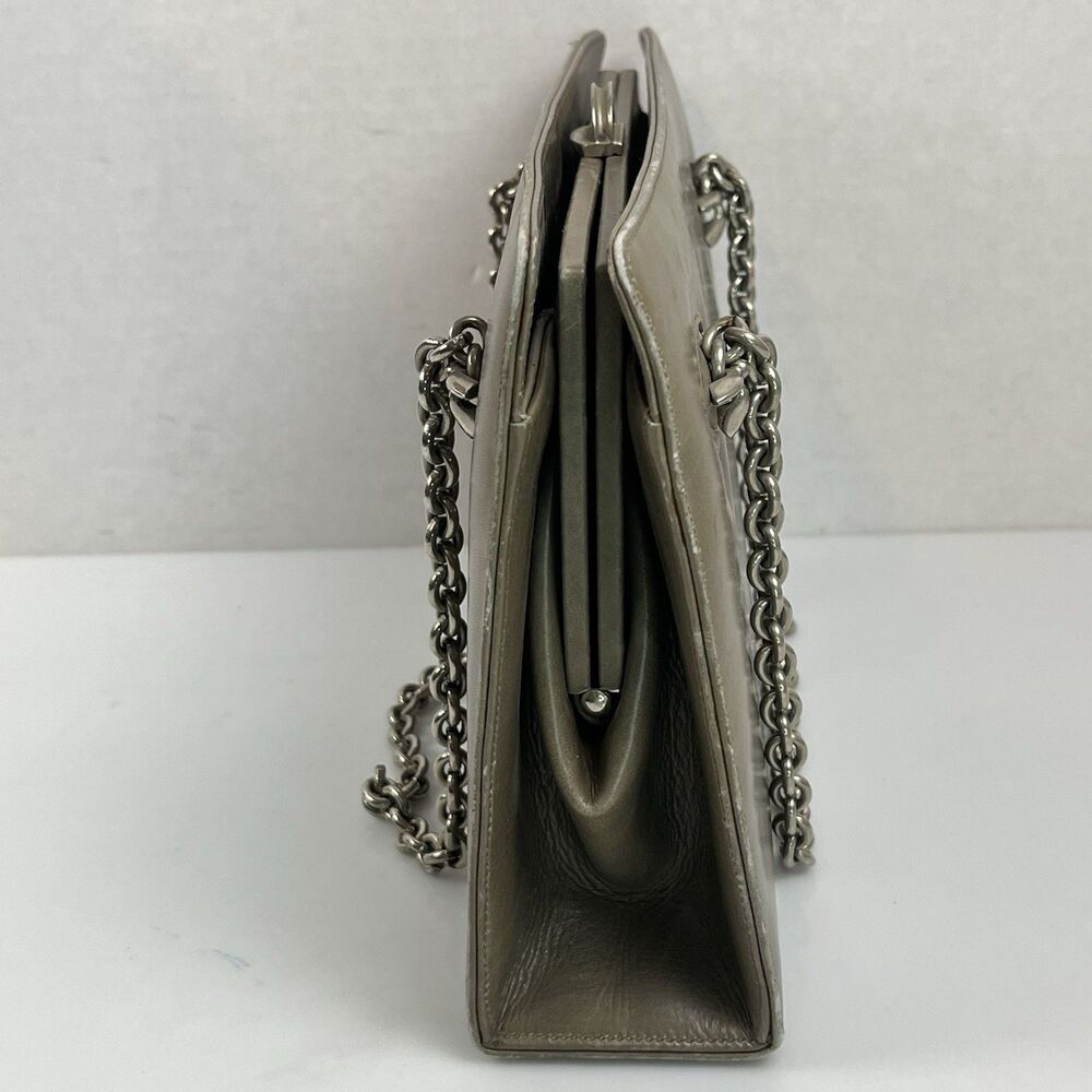 1960's VTG Gucci Gray Leather Purse/Handbag Chain Handle w/ Knight Zipper Pull - Picture 5 of 16